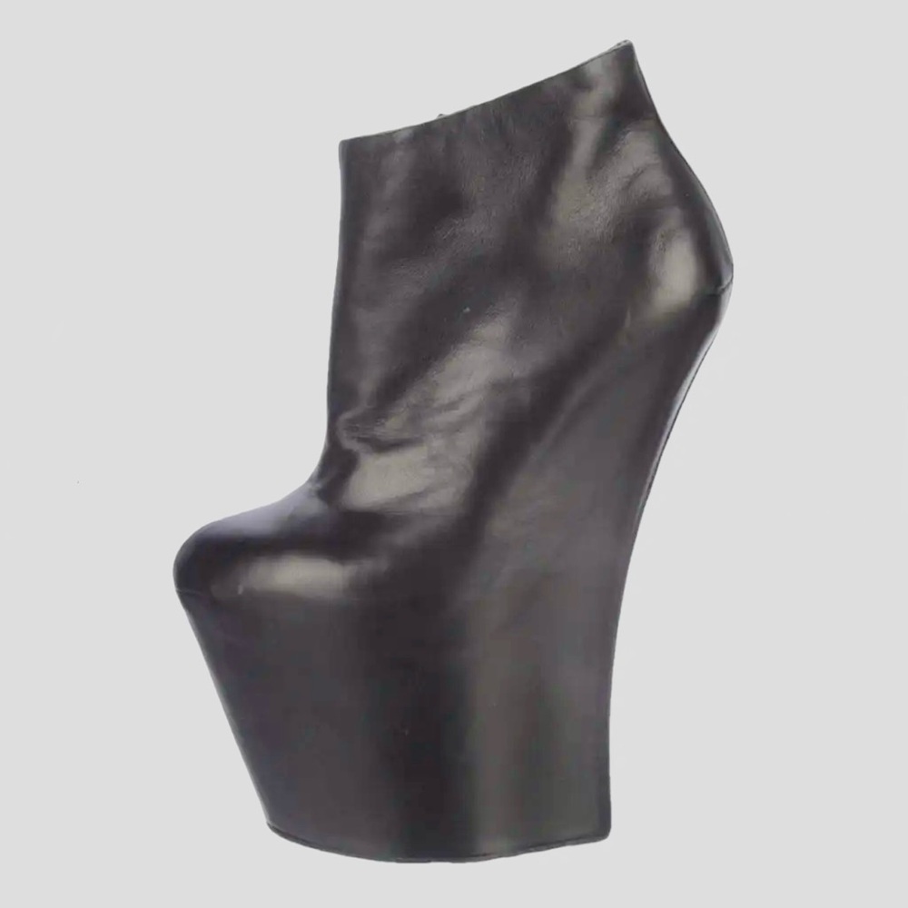 Giuseppe Zanotti Black heelless ankle boots, worn once indoors